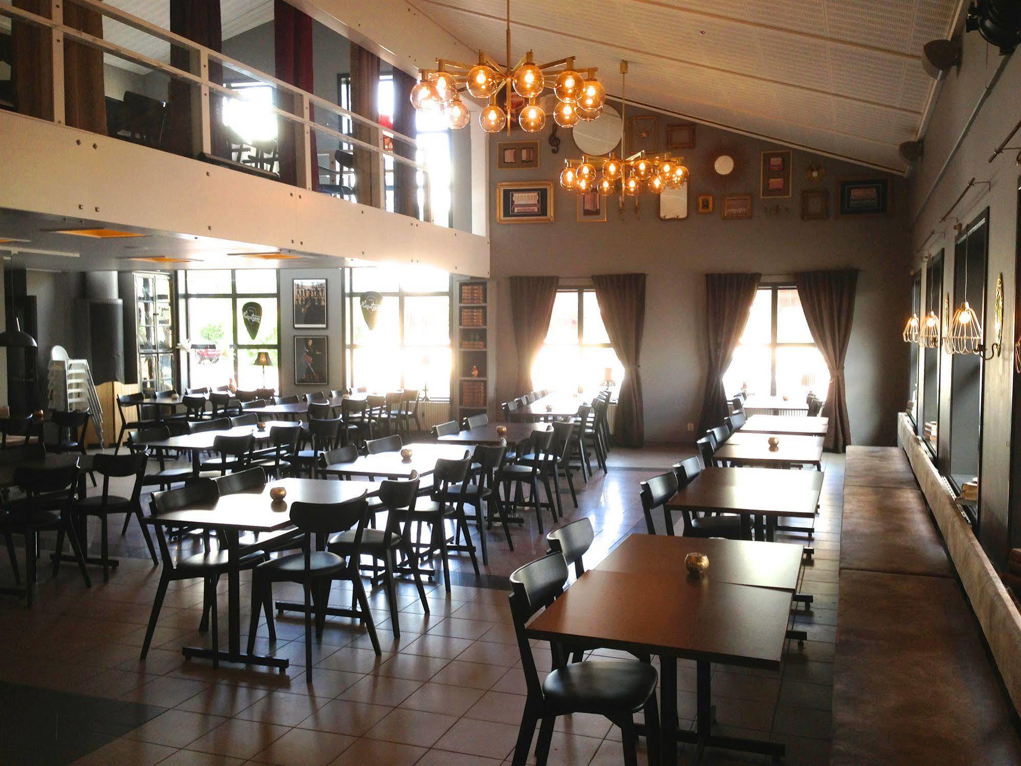 Hotell Aelvdalen ภายนอก รูปภาพ